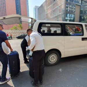 Traslado Compartido de salida Hoteles en La Paz - Aeropuerto La Paz